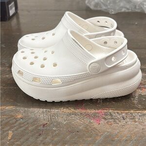 CROCS Kids White Classic Platform Clogs